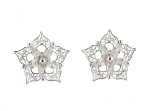Zilveren filigrain oorbellen uit Peru in de vorm van een ster