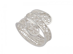 Zilveren filigrain ring uit Peru met decoratief design